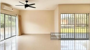 Persiaran zaaba . Great location. Wide road.  1