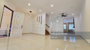 Good Cond 22x75 Anjung Sari 3 Storey Superlink Setia Alam Gated Guard 1