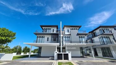 New, Free Spa n Mot- 3 Storey Senna Sei D at Presint 12 Putrajaya 1