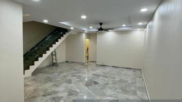 Jalan Ipoh Taman Batu premai 2 stories landed for Sales 1