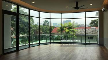 Bungalow with home lift 1