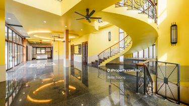 Exquisite 5-Storey Bungalow with Private Pool & Lift 1