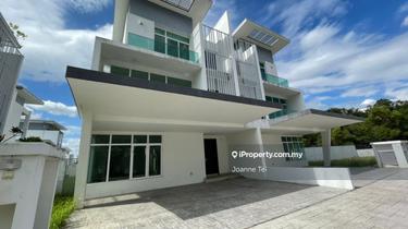 Semi-D house for Sale 1