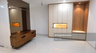 East Residence Specialist 1