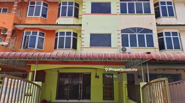 Fully Renovated 2.5 Storey Terrace House, Pengkalan, Station 18, Ipoh 1