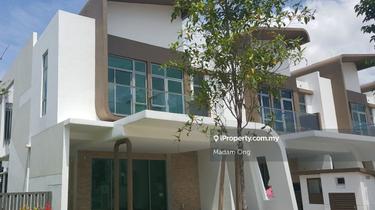 Terrace house for Sale 1