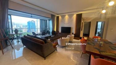 The Astaka middle floor unit in good condition, spacious layout 1