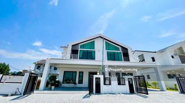 Freehold 2 Storey Semi D at Pulai Heights Near Seri Botani 1