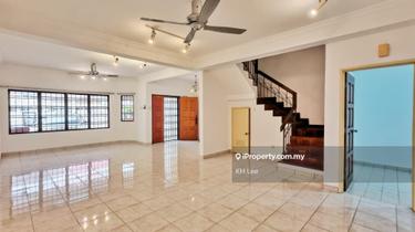 Spacious 2.5 storey home in bu10 bandar utama 1