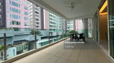 Walking distance to changkat  1