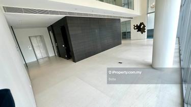 Prestigious luxury Duplex Condominium, well maintained unit! 1