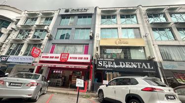 Premium 4-Storey Adjoining Shoplot, Bandar Puteri Puchong 1