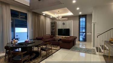 Fully Renovated and Extended @ 2 Storey Semi-D For Sale 1