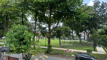 Facing Park, Many Parkings, Good Road 1