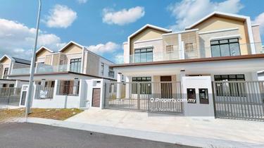 Modern Design Best Price Bandar Cemerlang Cluster House 1