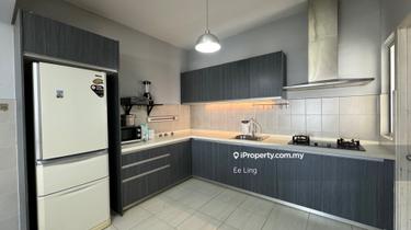 Koi kinrara,balcony,1405 sqft,2 side by side carpark,3r2b,full furnish 1