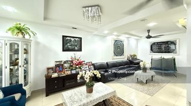 2.5 storey freehold with guarded, Taman Dagang Permai Barat, Ampang 1
