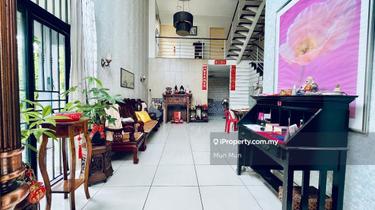 Meadow Endlot 3 Storeys Terrace For Sale in Meadow, Lake Fields  1