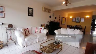 Mid Floor Unit in Gasing Petaling Jaya for Sale 1
