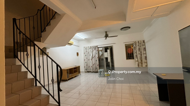 Puchong Utama terrace house  1
