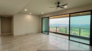 Move in Ready Beautiful Golf View 1