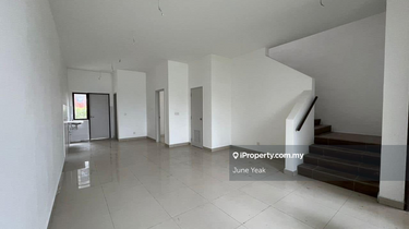 Bandar Mahkota Banting 2 Storey Facing Lake View Wce Highway  1