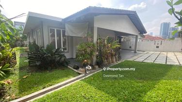 Move-In Renovated Condition, Single Storey Landed, Good Layout 1