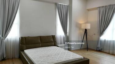 Good deal! 1462sf with large living area & 3 room 3 bath 1