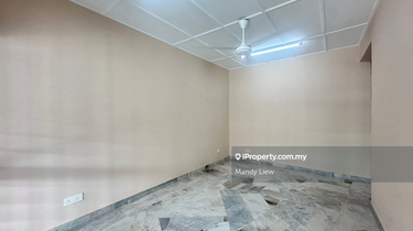 Limited unit , gated & guarded Bandar Sri Damansara sd3 1