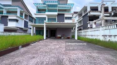 Cheap Nice Rare 3 Storey Bungalow at Damai Gayana Cheras  1