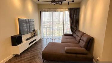 Super Below market !! fully renovated 1