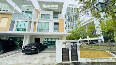 Freehold 3 storey corner for sale 1