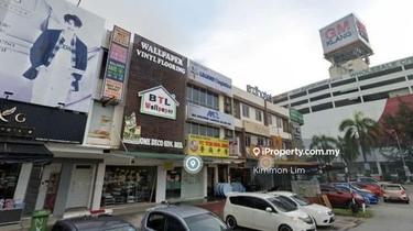 Bandar Botanic Kasuarina  3 Storey Shoplot For Sale 1
