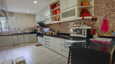 S.U.P.E.R C.H.E.A.P 2300sf Superlink Fully Renovated 1