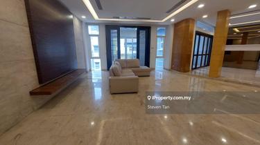 Large unit, pet friendly 1