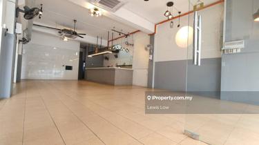 Many shop lot for rent in Taman Equine. Contact for viewing now.  1