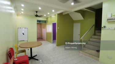 Partly Renovated 2 Storey Terrace Chinese Neighbour Bandar Puteri Jaya 1