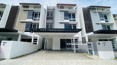 Refurbished unit facing open must view! 1
