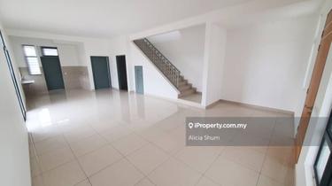 Permas Straits View link 2 Storey Terrace House Corner for sale  1