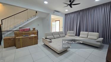 2.5 Storey Terrace Facing North Not Facing House & No Ppl Stay Before 1