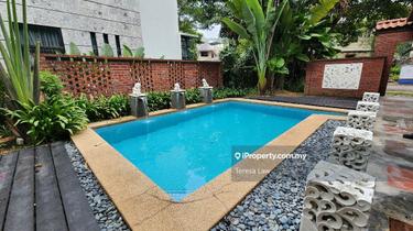 2 story bungalow with pool 1