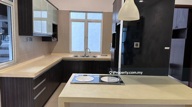 Spacious 3 Bedrooms 1