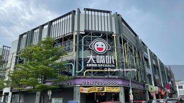 Hot Deal! Prime location 3 Storey Shoplot in Sri Petaling 1