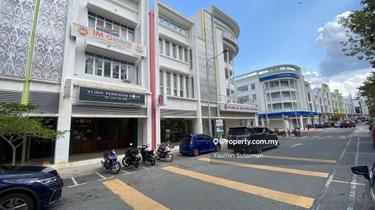 Facing Main Road Good roi!! All unit tenanted. Good for Investment!! 1
