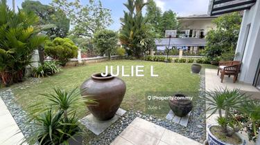 Charming Bungalow with a stylish ambience. Value buy-price negotiable. 1