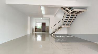 Good Condition Repaint Bare Ken Rimba Legian Terrace House Shah Alam  1