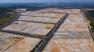 Prime and Strategic Location at Bandar Baru Enstek 1