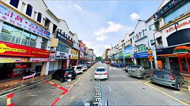 Exclusive 3 Storey Intermediate Shop for Sale 1