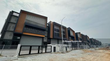 New 2.5 Storey Super Link Factory 1