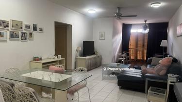 Value Buy Unit With 2 Carpark Lot 1